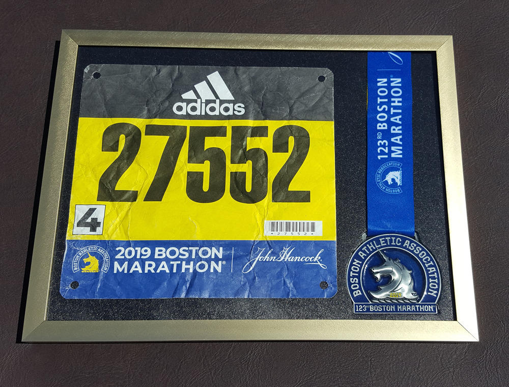 boston-marathon-2022-display-frame-omni-running